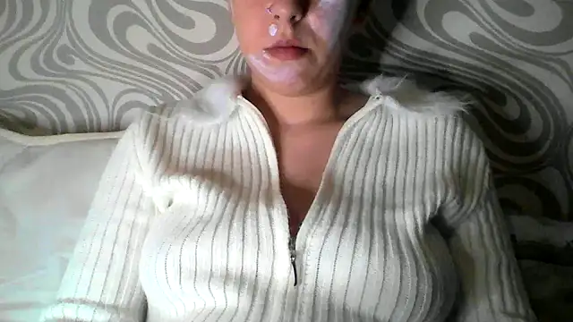 Snapshot of bunnyamy chatting on 03-14-25, 09:10 bunnyamy online show from 03-14-25, 09:10