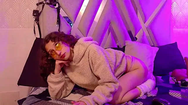 Queenjenn   online show from 01-06-26, 10:08