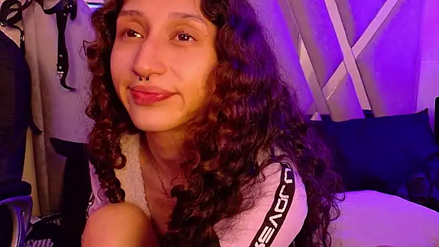 Queenjenn   online show from 01-09-26, 06:38