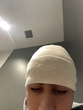 Snapshot of johnycash21 chatting on 01-13-26, 06:02 johnycash21 online show from 01-13-26, 06:02