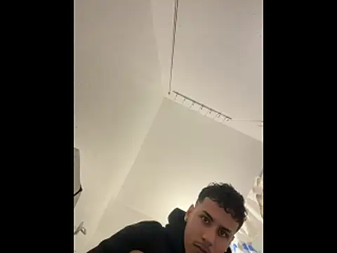 johnycash21 online show from 02-08-26, 10:57