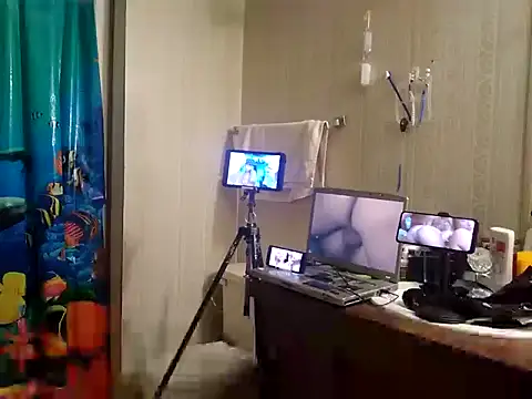 Snapshot of jockstrapstud chatting on 12-30-24, 04:31 jockstrapstud online show from 12-30-24, 04:31