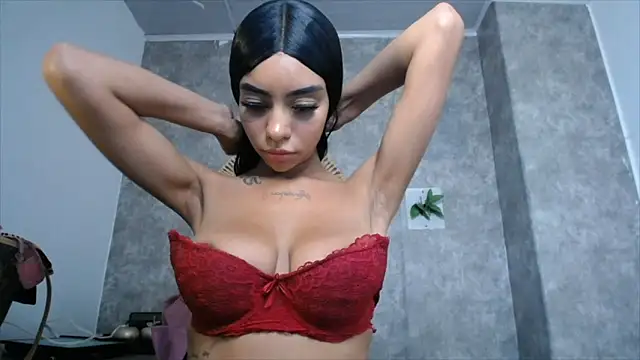 Snapshot of Tiffanny chatting on 12-28-24, 09:40 Tiffanny online show from 12-28-24, 09:40