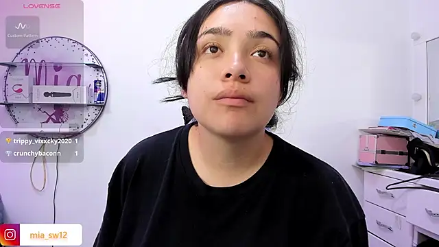 mia johns  online show from 04-03-26, 05:05