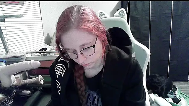 LilyFoxxx online show from 01-17-25, 05:00