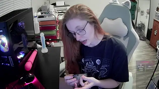 LilyFoxxx online show from 02-18-26, 06:20