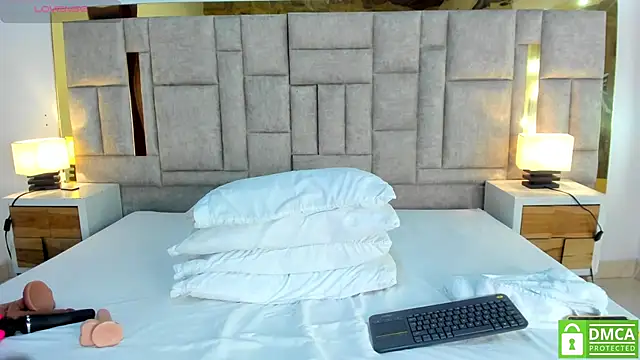 valtira nova online show from 04-22-26, 07:26