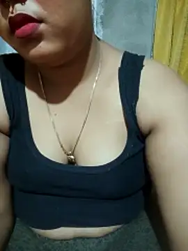 Snapshot of Super-Couple chatting on 04-29-26, 03:05 Super-Couple online show from 04-29-26, 03:05