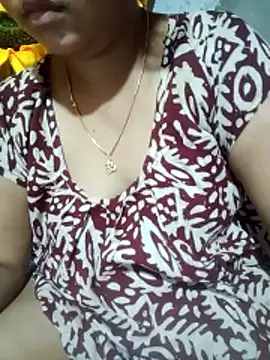 Snapshot of Super-Couple chatting on 05-18-26, 10:59 Super-Couple online show from 05-18-26, 10:59