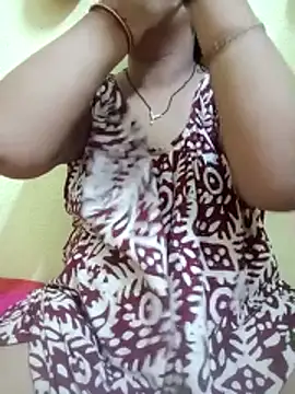Snapshot of Super-Couple chatting on 06-18-26, 10:30 Super-Couple online show from 06-18-26, 10:30