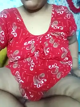 Snapshot of Super-Couple chatting on 07-17-26, 02:45 Super-Couple online show from 07-17-26, 02:45