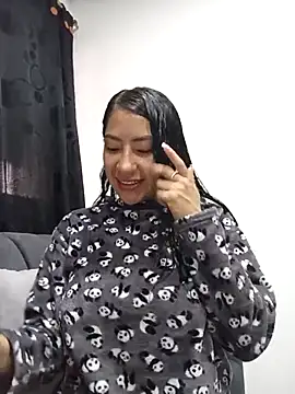 Sofi hot 4m online show from 04-21-26, 01:28