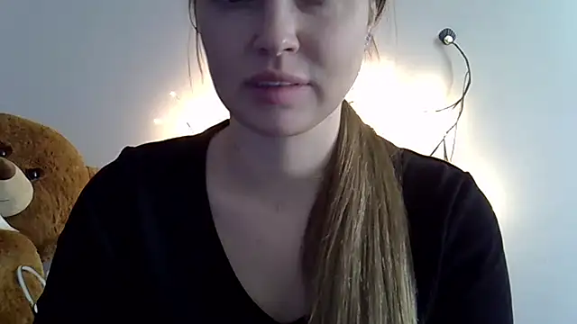 Lucky Anna online show from 03-21-26, 10:42