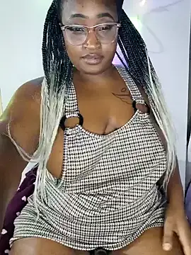 TheeNicole online show from 03-08-25, 10:45