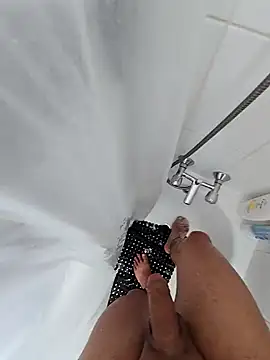 Snapshot of THOMS-90 chatting on 01-27-25, 05:15 THOMS-90 online show from 01-27-25, 05:15