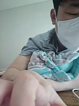 Snapshot of wlalsdldb112 chatting on 03-19-25, 05:08 wlalsdldb112 online show from 03-19-25, 05:08