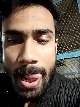 Snapshot of Skinny_Bigass_23 chatting on 12-26-24, 01:10 Skinny Bigass 23 online show from 12-26-24, 01:10