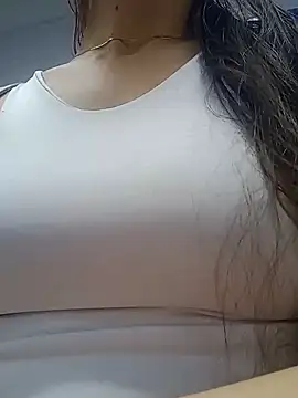 Snapshot of Catalinna_Thompson chatting on 01-14-25, 11:42 Catalinna Thompson online show from 01-14-25, 11:42