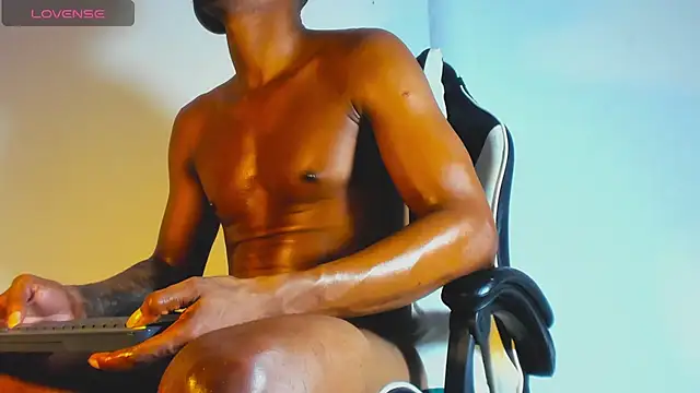 Amir mikelsen online show from 11-12-25, 01:28