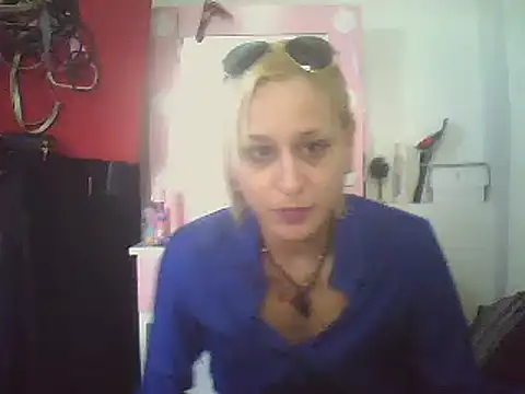 ariana crazzy online show from 01-17-26, 03:39