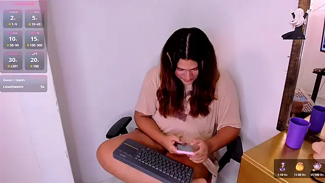 Valery Maravilla  online show from 12-14-24, 02:01