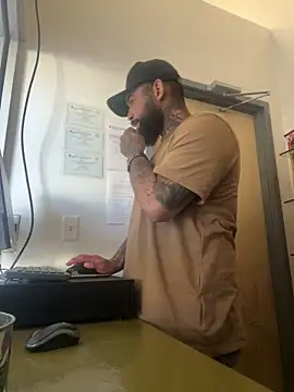 Snapshot of jr91esl chatting on 02-02-25, 10:39 jr91esl online show from 02-02-25, 10:39