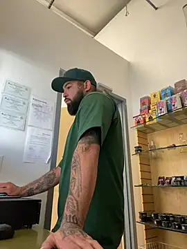 Snapshot of jr91esl chatting on 02-11-25, 08:42 jr91esl online show from 02-11-25, 08:42