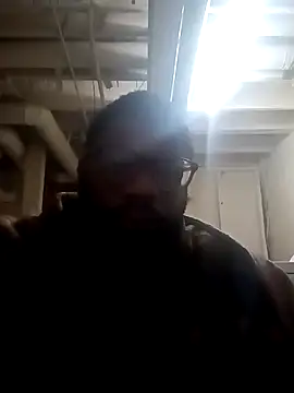 Snapshot of dvaughn3117 chatting on 01-08-25, 02:57 dvaughn3117 online show from 01-08-25, 02:57