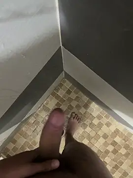 Snapshot of mylovetr1 chatting on 01-07-25, 05:12 mylovetr1 online show from 01-07-25, 05:12