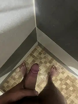 Snapshot of mylovetr1 chatting on 02-27-25, 10:53 mylovetr1 online show from 02-27-25, 10:53