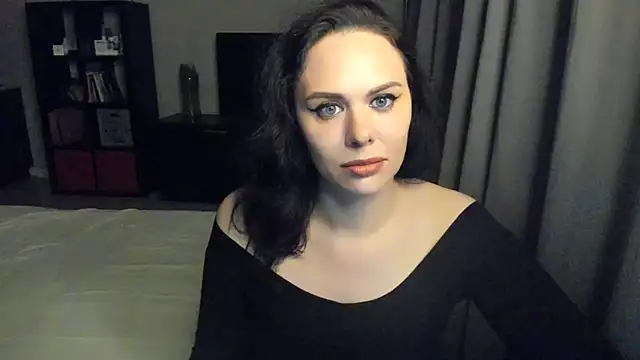 MollyCheiz online show from 02-27-25, 05:58