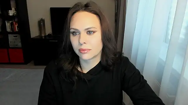 MollyCheiz online show from 11-09-25, 12:36