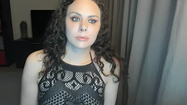 Snapshot of MollyCheiz chatting on 06-06-26, 08:35 MollyCheiz online show from 06-06-26, 08:35
