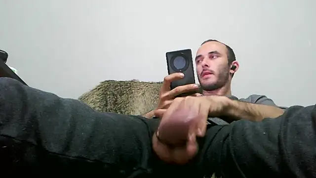 kisandgioni online show from 01-24-25, 06:04