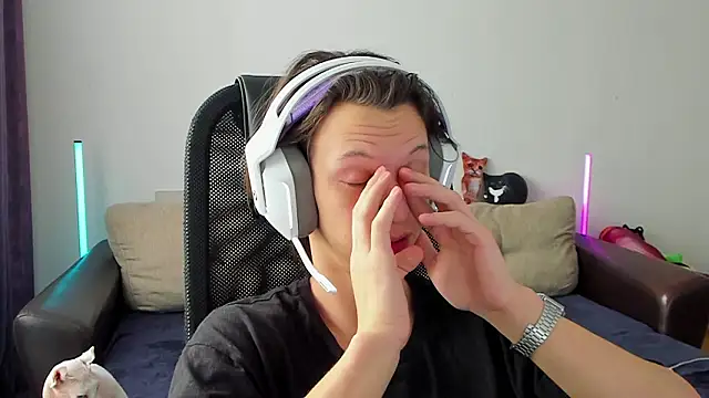 Ostin meow online show from 03-04-26, 07:03