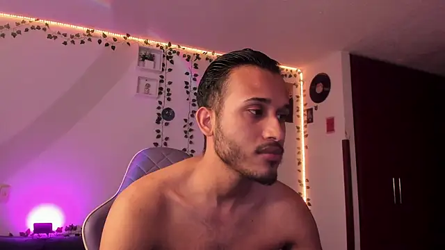 Raf brunette online show from 02-02-25, 11:40