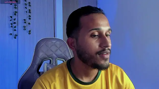 Raf brunette online show from 02-02-26, 10:19