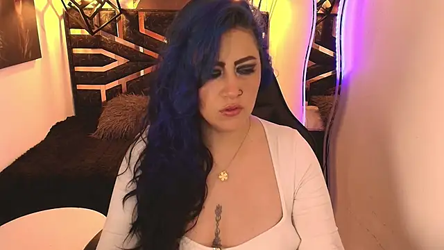 Snapshot of scarleth_blue chatting on 06-11-26, 03:04 scarleth blue online show from 06-11-26, 03:04