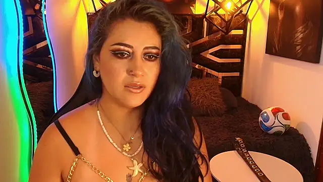Snapshot of scarleth_blue chatting on 07-08-26, 03:11 scarleth blue online show from 07-08-26, 03:11