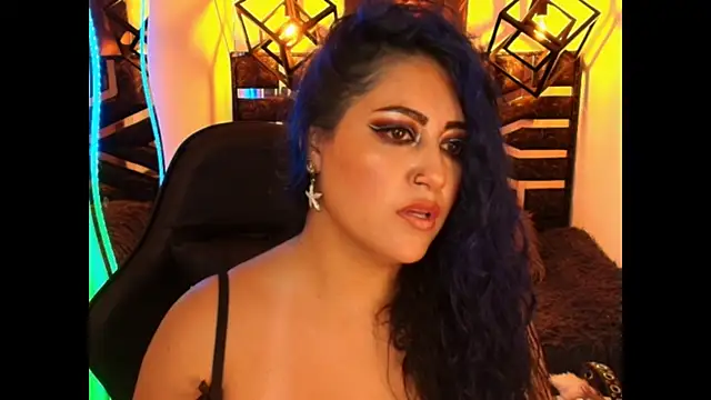 Snapshot of scarleth_blue chatting on 07-20-26, 03:10 scarleth blue online show from 07-20-26, 03:10
