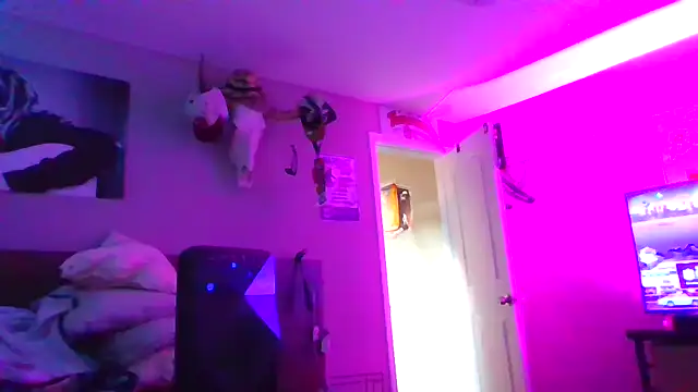 Snapshot of rickyslick123 chatting on 01-17-25, 10:23 rickyslick123 online show from 01-17-25, 10:23