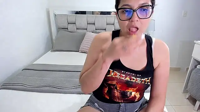 Camilaa bueno online show from 07-29-26, 03:15