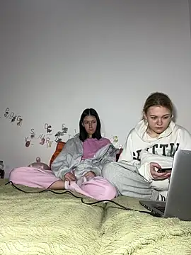 ella grays online show from 03-27-26, 06:40