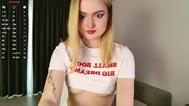 Snapshot of Pinky__Binky chatting on 03-16-25, 01:06 Pinky  Binky online show from 03-16-25, 01:06