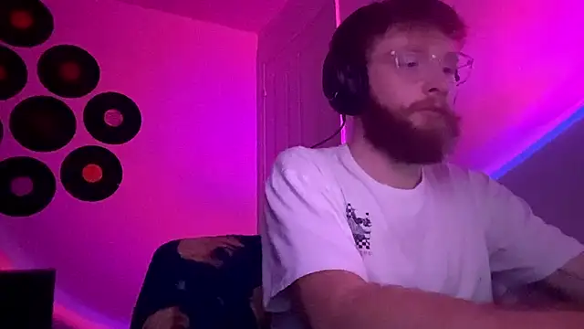 PrettyGinger online show from 11-27-25, 08:33