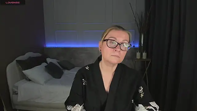 AlexandraKind online show from 01-23-25, 11:58