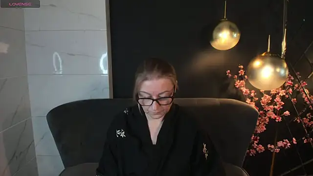 AlexandraKind online show from 01-25-25, 04:46