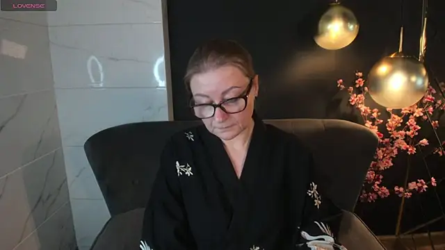 AlexandraKind online show from 01-26-25, 02:14