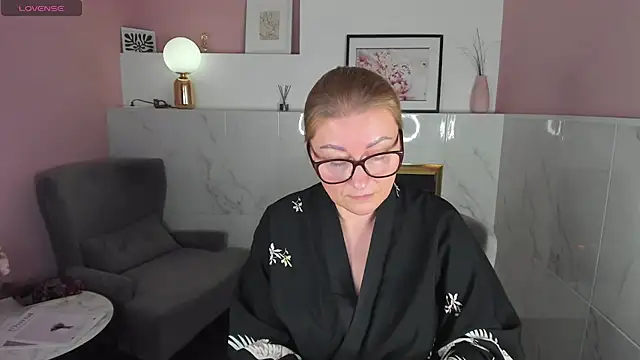 AlexandraKind online show from 02-01-25, 07:44