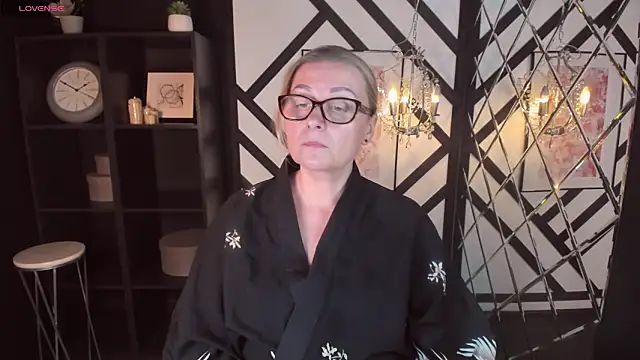 AlexandraKind online show from 02-05-25, 04:36